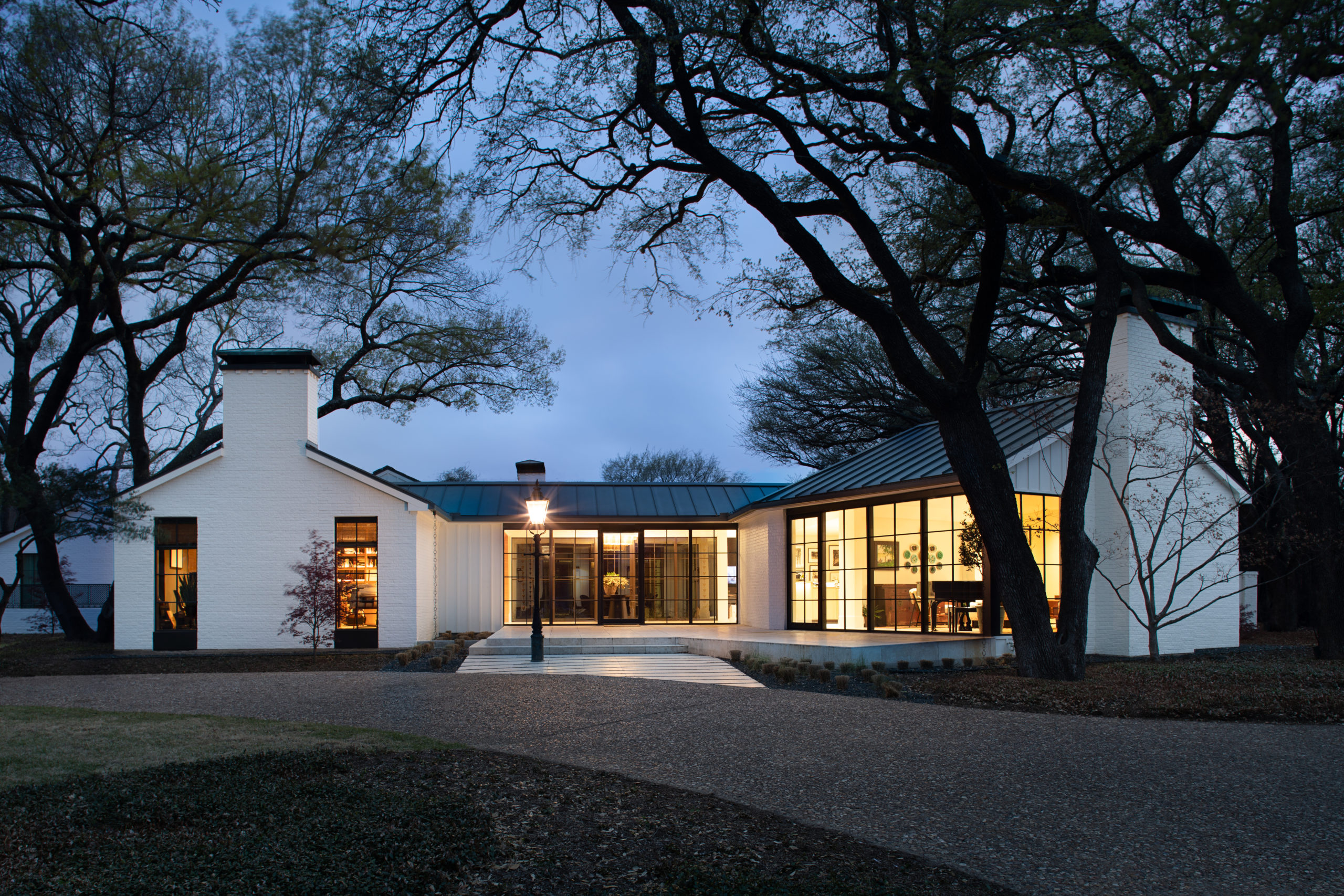 Round Table Design - Texas Interior Design Studio